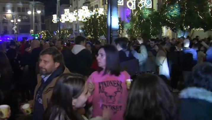 Pacenses de fiesta durante los días de navidad - Imagen de archivo