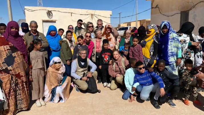 Una delegación del equipo NUR Saharaui Extremadura en los campamentos de refugiados del Sáhara
