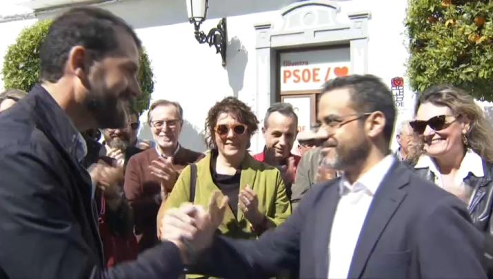 Álvaro Sánchez Cotrina y Manuel José González Andrade durante un acto en Olivenza