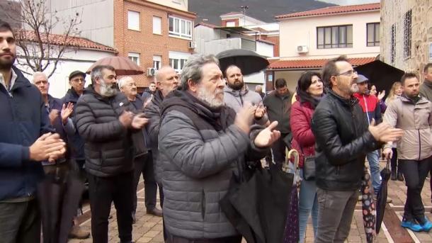 Cereceros concentrados en Cabezuela del Valle para exigir las ayudas por daños a la cereza en 2024