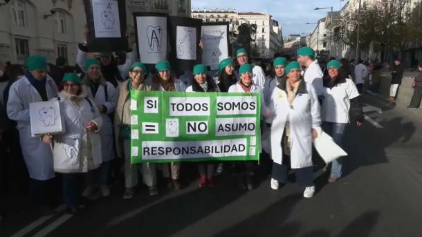 Protesta de médicos contra el estatuto marco