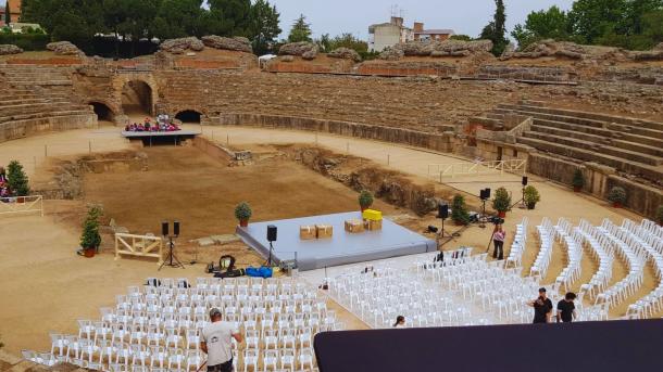 El Anfiteatro de Mérida se prepara para la toma de posesión de María Guardiola como presidenta de la Junta de Extremadura