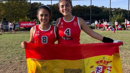 Yakira Rodríguez y Claudia Bueno