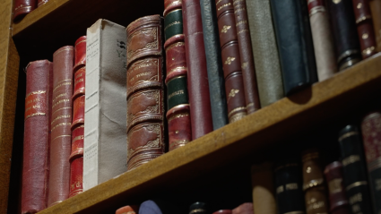 Librería Rodríguez, Libros taurinos, literatura y tauromaquia, Carlos Rodríguez, canal Extremadura, Tierra de Toros, Juan Bazaga 