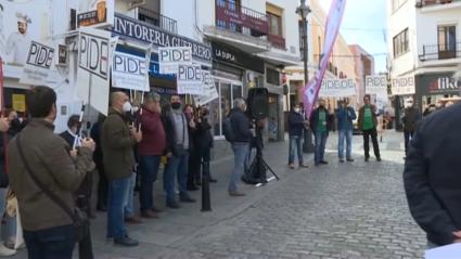 PIDE convocará concentraciones, paros parciales y una huelga indefinida por las condiciones salariales de los docentes