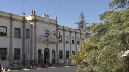 Dos de los tres alumnos que dieron positivo en tuberculosis en un colegio de Badajoz, han desarrollado la enfermedad