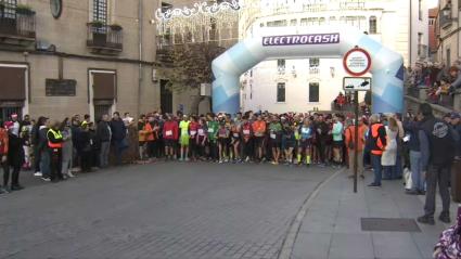 Más de 5.000 participantes se han dado cita en la San Silvestre cacereña