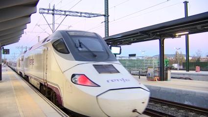 Renfe programa tres trenes especiales este fin de semana con motivo del Carnaval de Badajoz