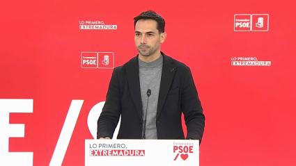Borrego se lanza a recuperar los municipios de Badajoz para ayudar a Gallardo a "devolver la dignidad a Extremadura"