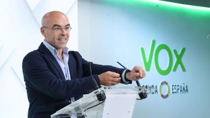 Jorge Buxadé, durante una rueda de prensa tras la reunión del Comité de Acción Política de VOX