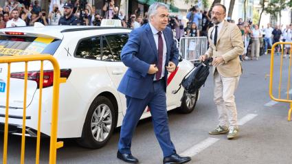 El exsecretario de Organización del PSOE Santos Cerdán a su llegada a declarar en el Tribunal Supremo