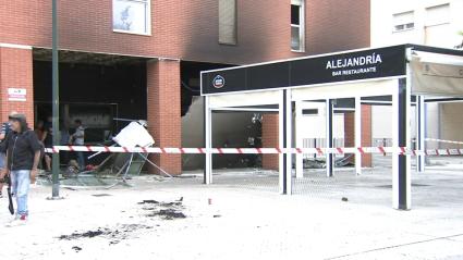 Incendio en el Bar Alejandría en Badajoz