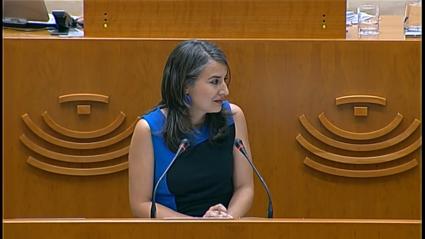 Irene de Miguel, portavoz de Unidas por Extremadura, durante el Debate sobre el Estado de la Región