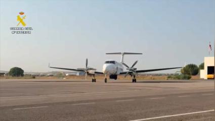 La Guardia Civil sobrevuela la zona afectada por el incendio de Jarilla para detectar posibles reactivaciones