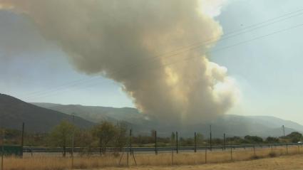 El incendio de Jarilla sigue con evolución desfavorable