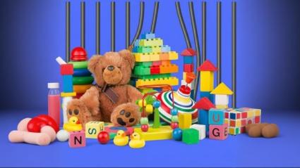 Juguetes y rejas de cárcel detrás