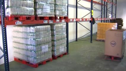 Estanterías del Baco de Alimentos de Badajoz.