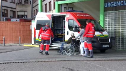 Cruz Roja traslada a un hospitalizado a votar