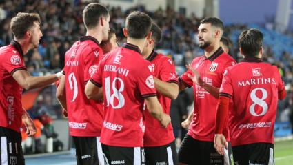 Los jugadores del Mérida celebran el 0-1 frente al Real Madrid Castilla