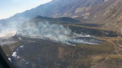 Imagen aérea del incendio en Tornavacas el 1 de abril de 2026