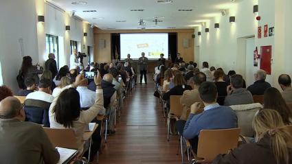 Representantes municipales han mantenido este viernes un encuentro con el delegado del Gobierno para resolver dudas sobre la tramitación de las ayudas por las borrascas