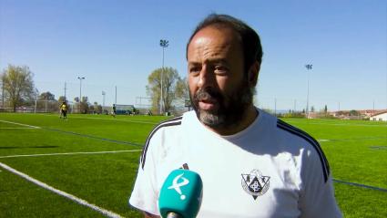 Ernesto Sánchez, entrenador del CP Cacereño Femenino