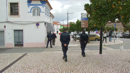 La Guardia Nacional Republicana controla en Borba (Portugal) que se cumpla el toque de queda