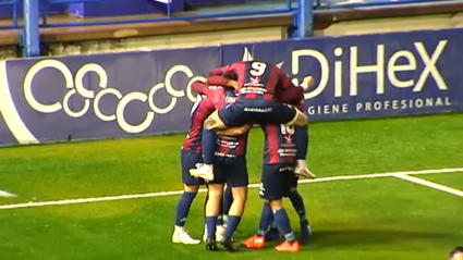 El Extremadura celebra su segundo gol ante el Villarrobledo.