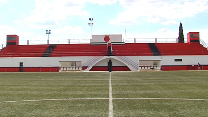 Estadio Emilio Macarro de Montijo.