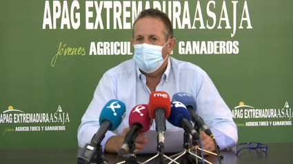 Juan Metidieri en rueda de prensa