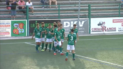 David López celebra un gol con el Moralo esta temporada