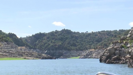 embalse de valdecañas