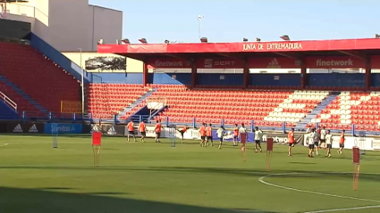 La Selección Española sub-21 entrenando en el Francisco de la Hera