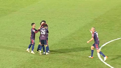 Los jugadores del Extremadura celebran el gol del empate obra de Elías Pérez