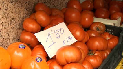 Precio del tomate en una frutería de Mérida