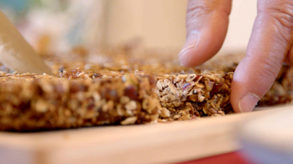 Ache hace barritas de avena y frutos secos