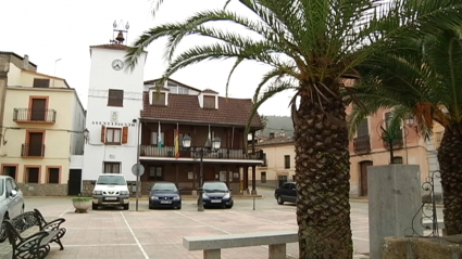 Plaza de Villanueva de la Sierra (Cáceres)