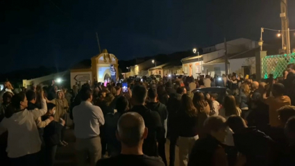 Los Vecinos de La Codosera, tocando los cencerros y campanillos de madrugada