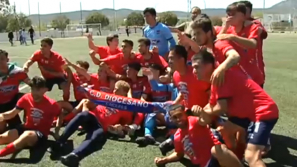 El Diocesano celebra su ascenso a 2ª RFEF en Calamonte.