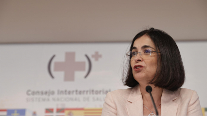 La ministra de Sanidad, Carolina Darias, durante la rueda de prensa tras celebrarse el Consejo Interterritorial de Salud, que ha reúnido este miércoles en València a Sanidad y comunidades autónomas, analizando la evolución de la pandemia de covid, la situación epidemiológica de la viruela del mono, así como la aplicación del plan de salud bucodental aprobado por el Consejo de Ministros y que dará cobertura a siete millones de personas.