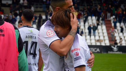 Akito y Bonaque tras el Mérida-Ceuta.