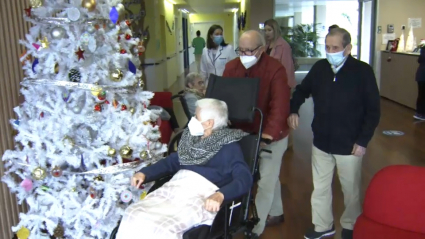 Ancianos, residentes de la residencia Ciudad Jardín de Plasencia