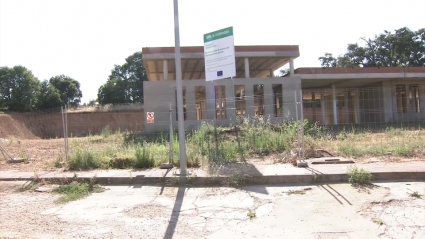 Obras del colegio en Perales del Puerto