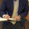 Libro de condolencias en memoria de Guillermo Fernández Vara en la Asamblea de Extremadura
