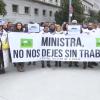 Protesta de varios colectivos, ante las puertas del Ministerio, para reclamar la continuidad de Almaraz