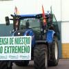 Tractor, con un mensaje de protesta en defensa del campo extremeño
