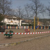 Parque infantil en la ciudad de Cáceres, que según acordará su Ayuntamiento podrá ser reabierto este sábado.