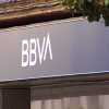 Fachada de la sucursal del BBVA en Plasencia