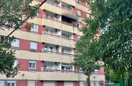 Edificio donde se ha producido el incendio en Cáceres