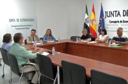 Reunión de la Junta de Extremadura con las Organizaciones Agrarias